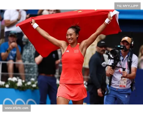 郑钦文赢得比赛后现场提问观众引发热烈反响球迷纷纷回应